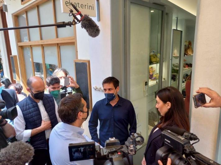 ΝΔ: «Στημένες» οι διαμαρτυρίες κατά της κυβέρνησης στα Χανιά – Στέλεχος του ΣΥΡΙΖΑ ο αγανακτισμένος πολίτης