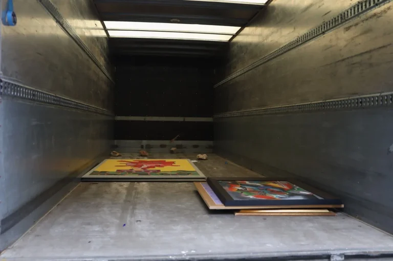 Γκαλερί Τσαγκαράκη: Δειγματοληπτικός έλεγχος σε 8 πίνακες αποκαλύπτει πλαστότητα εκατοντάδων έργων