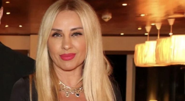 Πέθανε η Γωγώ Μαστροκώστα – Η συγκινητική ανάρτηση της 17χρονης κόρης της (photo+video)