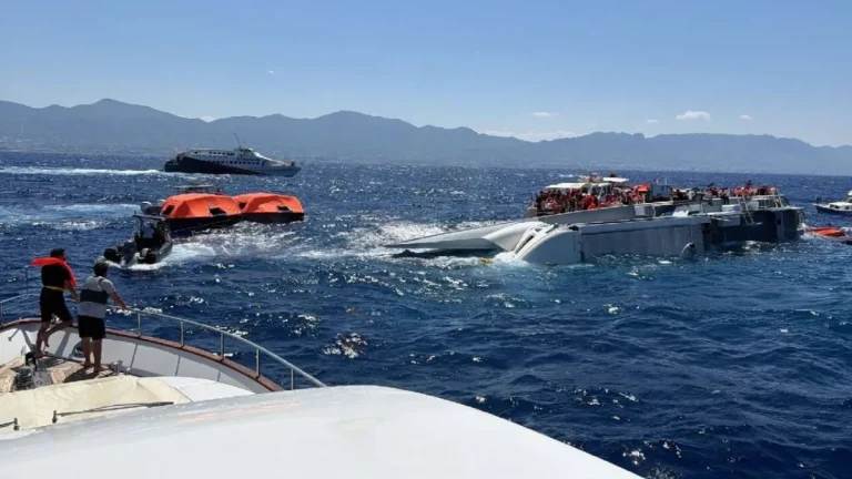 Τραγωδία στην Κερύνεια: 7 νεκροί από την ανατροπή καταμαράν με 267 επιβαίνοντες – 23 αγνοούμενοι (Video)