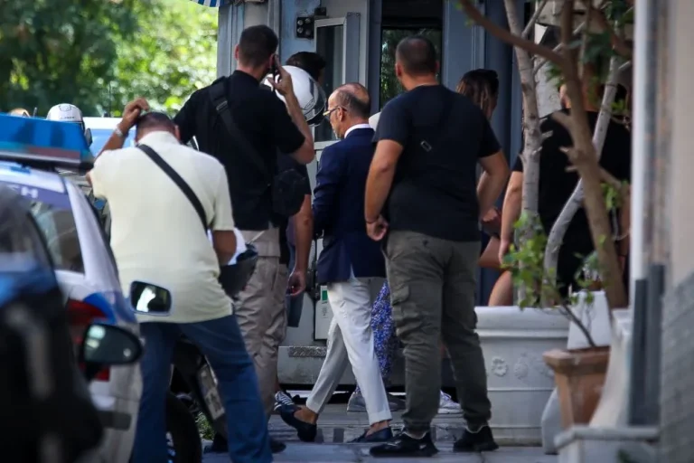 Υπόθεση Μαζωνάκη: Τα κινητά ξεκλειδώνουν τις κρίσιμες ώρες – «Καμπανάκι» για τις ελεγκτικές αρχές (Video)