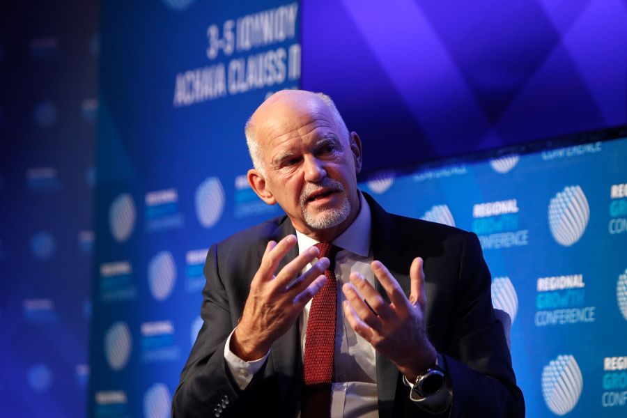 ΚΙΝΑΛ: Επιμένουν οι μνηστήρες εν όψει ανακοινώσεων Παπανδρέου