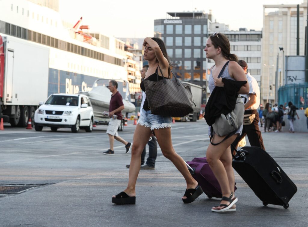 Freedom Pass: Πού και πώς εξαργυρώνεται το voucher 150 ευρώ – Όσα πρέπει να ξέρετε