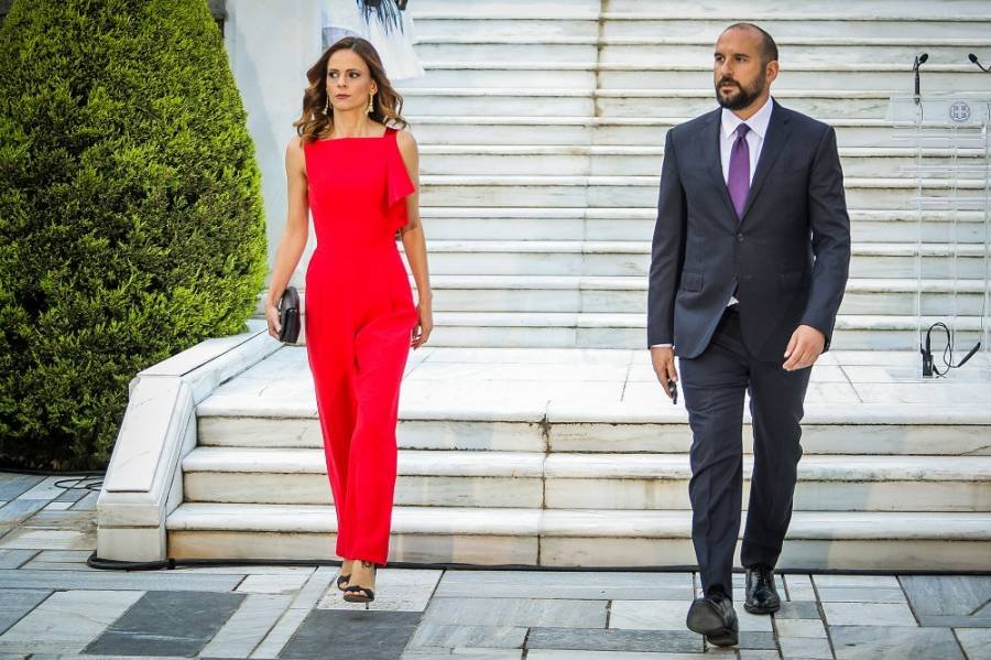 Γέννησε η Έφη Αχτσιόγλου – Πατέρας ενός αγοριού ο Δημήτρης Τζανακόπουλος