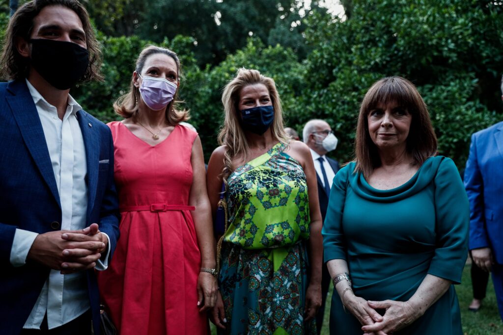 Οι γυναικείες παρουσίες που έκλεψαν τις εντυπώσεις στην 47η επέτειο της Αποκατάστασης της Δημοκρατίας