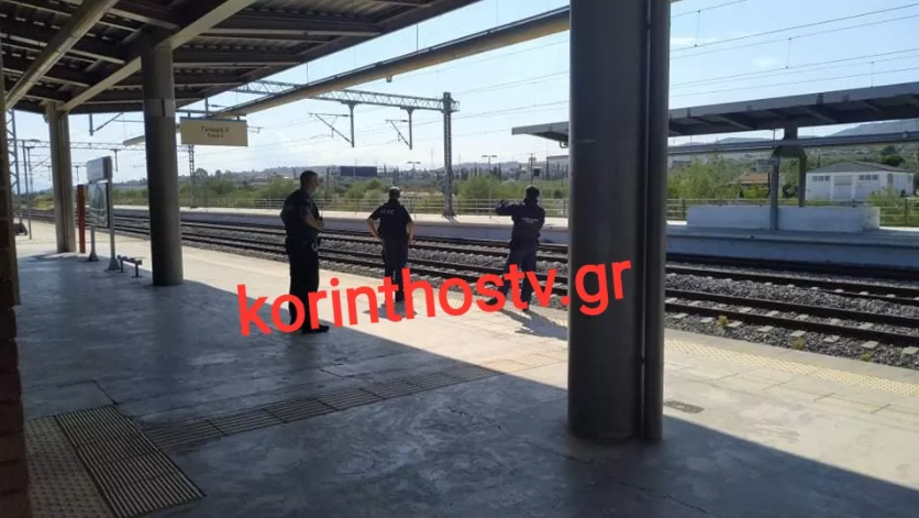 Ταμπουρωμένοι οπλισμένοι άνδρες στον Προαστιακό στους Αγίους Θεοδώρους