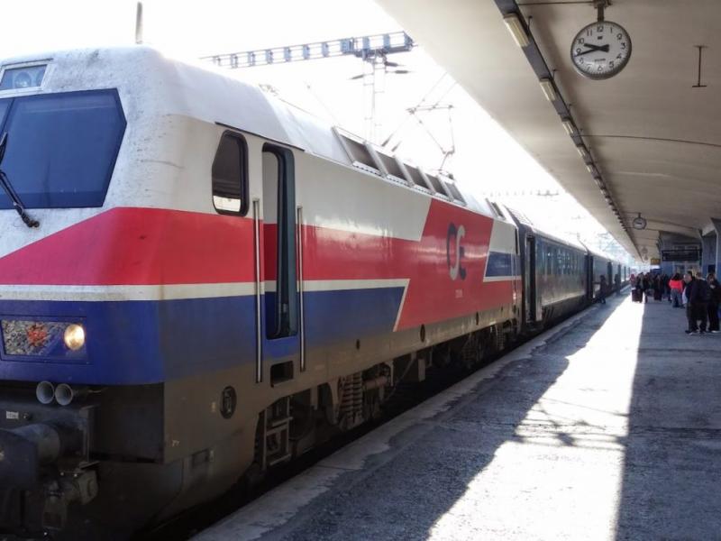 ΤΡΑΙΝΟΣΕ: Αναστέλλονται σιδηροδρομικά δρομολόγια λόγω της πυρκαγιάς στη Βαρυμπόμπη