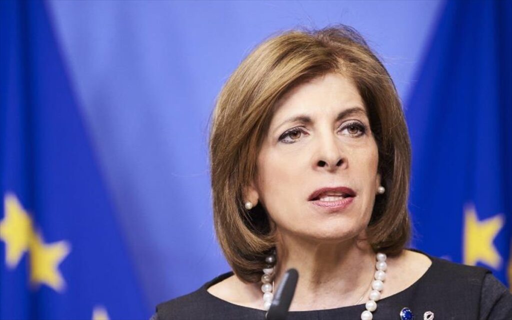 Στην Αθήνα αύριο η επίτροπος Υγείας και Ασφάλειας Τροφίμων Στέλλα Κυριακίδου