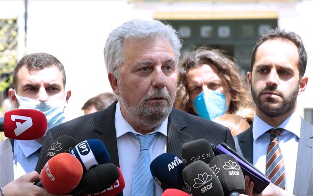 Γλυκά Νερά: Με ασφαλιστικά μέτρα απειλεί ο δικηγόρος της οικογένειας Κράουτς αν δεν αποχωρήσουν οι κάμερες