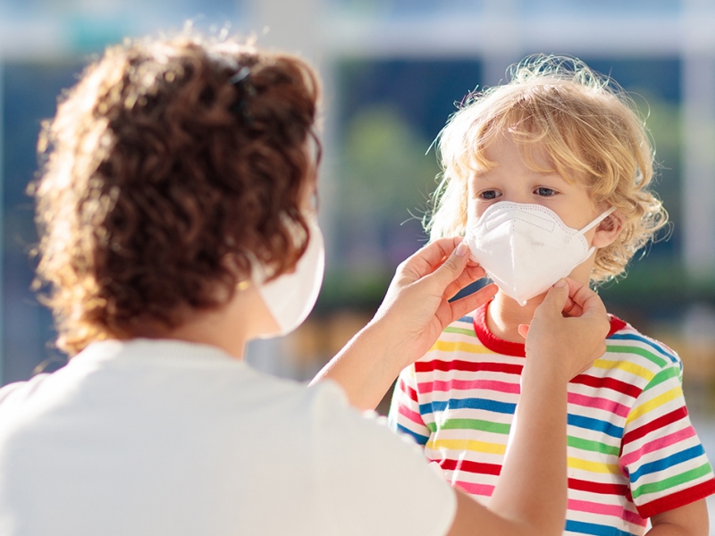 Πώς θα προστατεύσουμε τα παιδιά από τον κορωνοϊό;