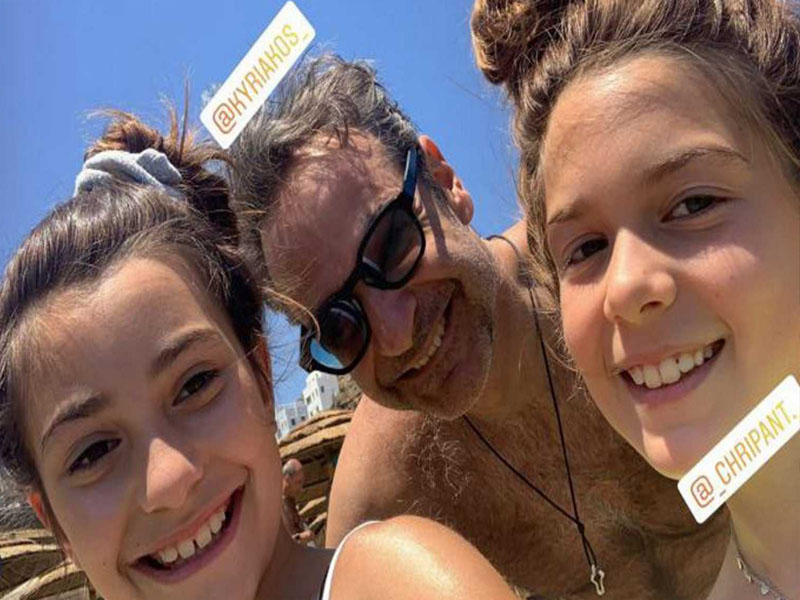 Η ξεχωριστή φωτό στην μίνι απόδραση του Κυριάκου στην Τήνο