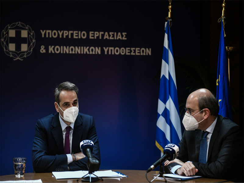 Τετ α τετ Μητσοτάκη-Χατζηδάκη στις 12.30 για τον κατώτατο μισθό