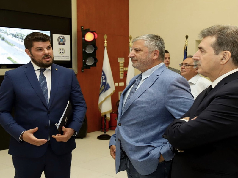 Στην Περιφέρεια Αττικής το πρώτο «μάτι» που εντοπίζει όποιον περνά με κόκκινο! (ΦΩΤΟ)