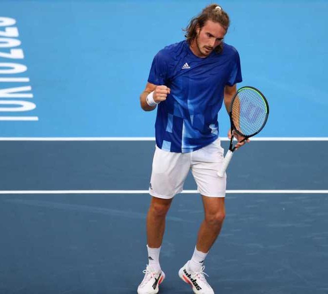 Πήρε ρεβάνς και πρόκριση ο Τσιτσιπάς!