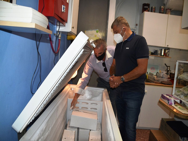 Παρουσία Πατούλη υγειονομικοί έλεγχοι σε σχολείο της Κυψέλης