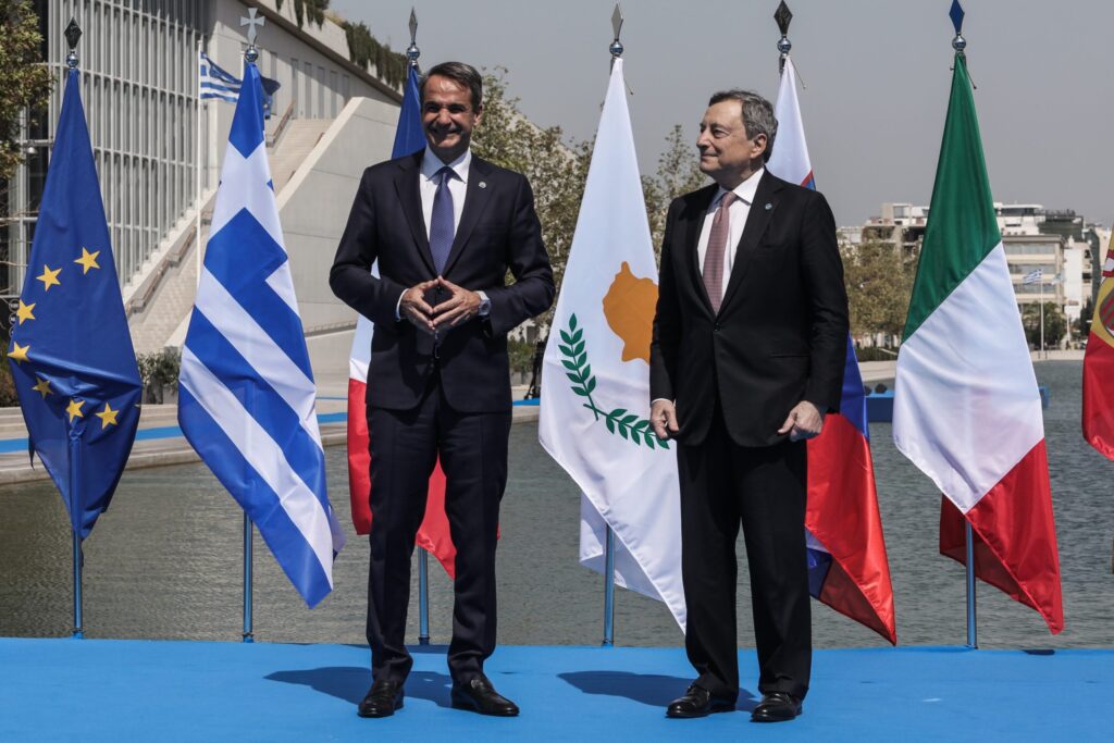 Μητσοτάκης – Ντράγκι: Τετ α τετ στο «Σταύρος Νιάρχος» ενόψει της Συνόδου των EUMED 9