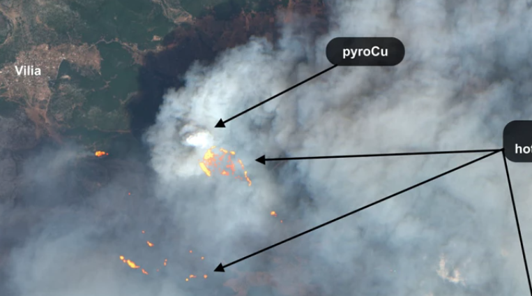 Φωτιά στα Βίλια: Η πυρκαγιά εμφανίζει «ακραία συμπεριφορά» – Τι λένε οι πυρομετεωρολόγοι