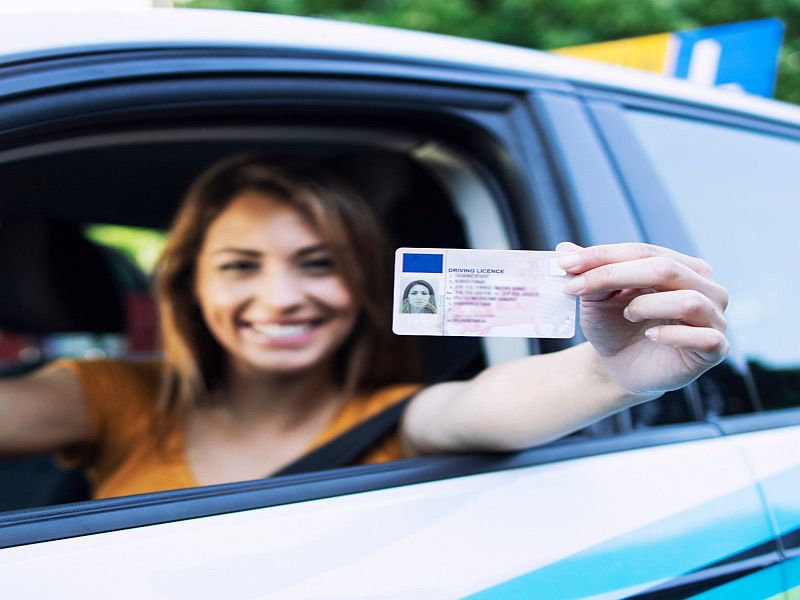 Αλλαγές στα διπλώματα και εξετάσεις οδήγησης: Τι περιλαμβάνει το νέο νομοσχέδιο