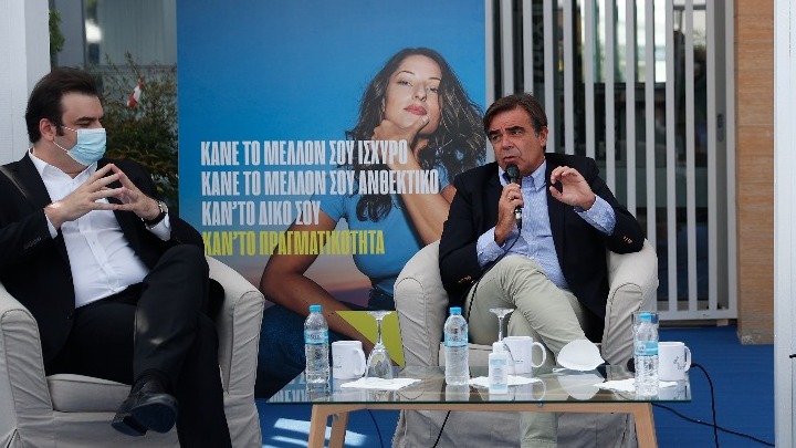 Σχοινάς: Να αντισταθούμε στους συνομωσιολόγους, να υπερασπιστούμε όσα πετύχαμε