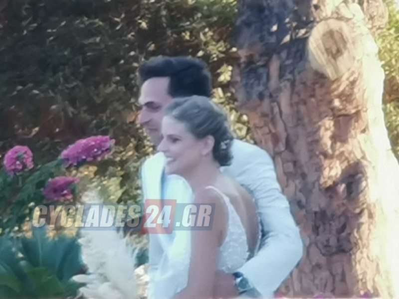 Ο γάμος της «Δρόσως» από τις «Άγριες Μέλισσες» στη Σύρο! (ΒΙΝΤΕΟ)