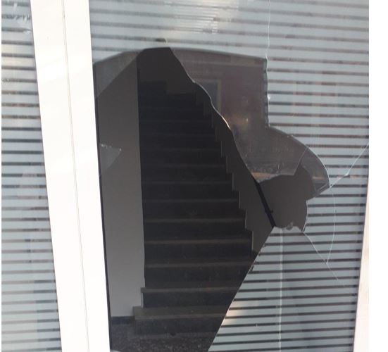 Κέρκυρα: Επίθεση στα γραφεία της ΝΔ