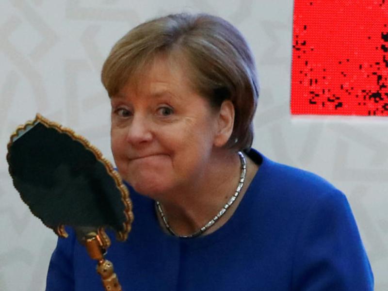 Οι Γερμανοί δείχνουν το πρόσωπο τους στη Μέρκελ! Θα τους λείψει ή όχι