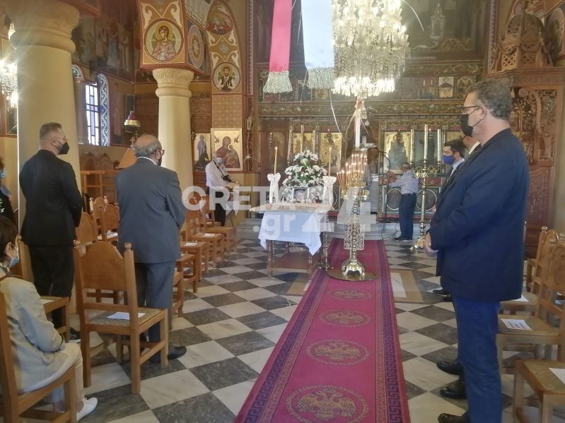 40 ημέρες χωρίς τον Μίκη – Ποιοι έδωσαν το «παρών» στο μνημόσυνο (ΦΩΤΟ)