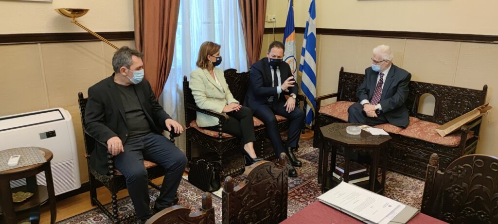 Πώς το «Αντώνης Τρίτσης» θα δώσει φτερά στους δήμους εξήγησε από τα Γιάννενα ο Πέτσας