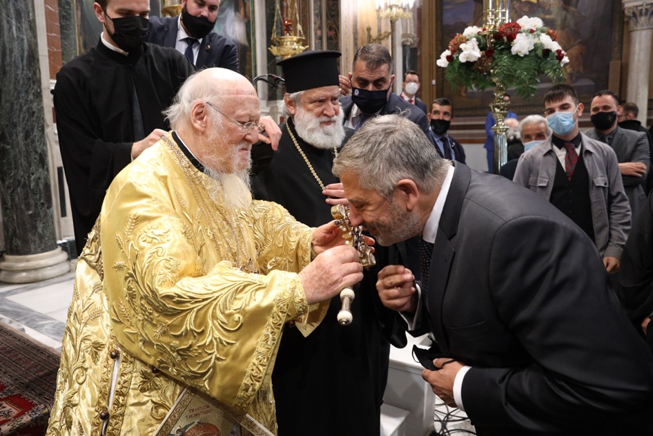 Στο συλλείτουργο Βαρθολομαίου – Ιερωνύμου ο Πατούλης