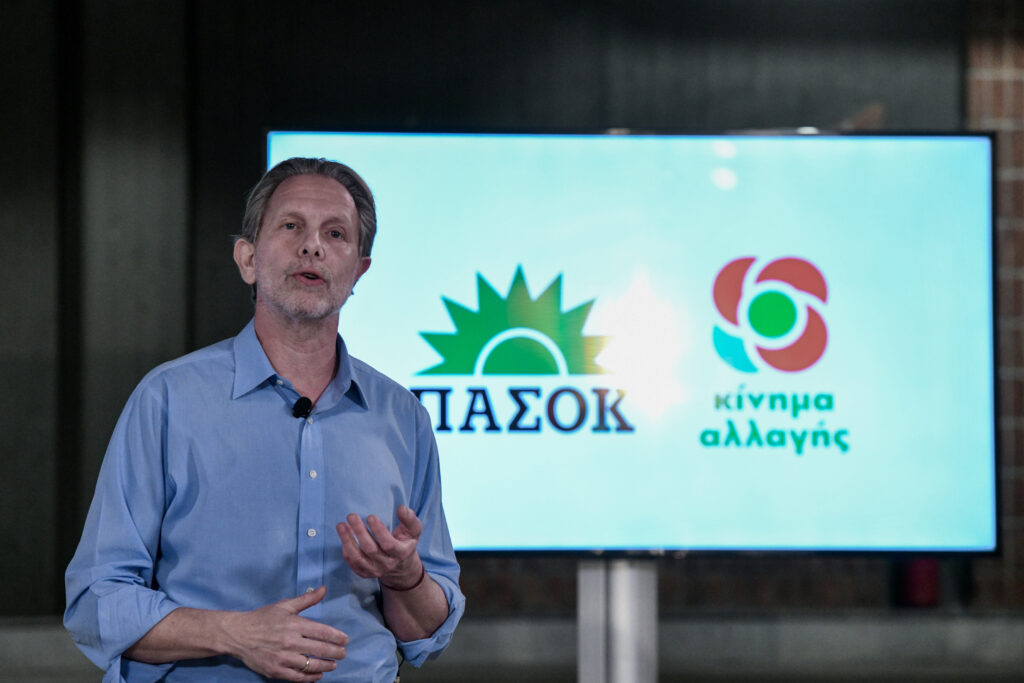 Παύλος Γερουλάνος στην «Political»: Ο χώρος μας έχει ανάγκη από μια ηγεσία με προοπτική