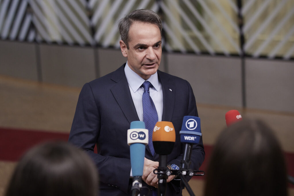 Για τις εξελίξεις στην Αν. Μεσόγειο και την κλιμάκωση της τουρκικής προκλητικότητας ενημέρωσε ο Μητσοτάκης την Κάμαλα Χάρις