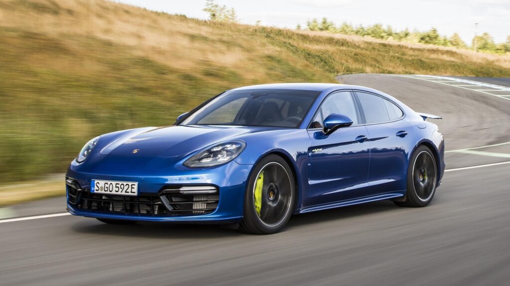 Porsche Panamera: Έρχεται ανανεωμένη το 2023
