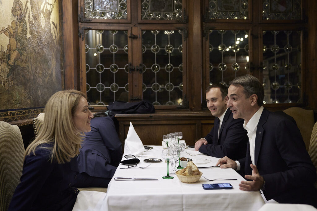 Το δείπνο του Μητσοτάκη με την υποψήφια φαβορί για την προεδρία του Ευρωκοινοβουλίου