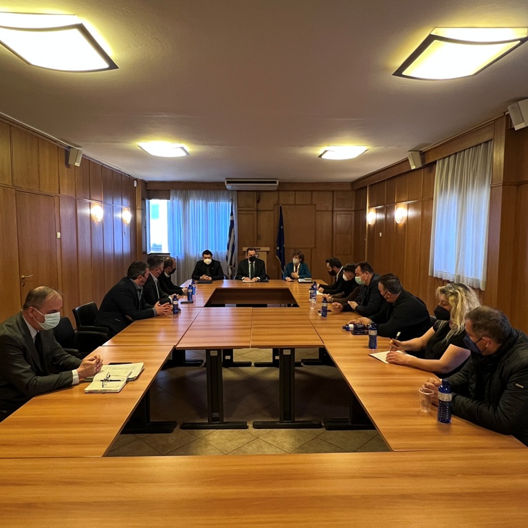 «Στηρίζουμε με πράξεις» τονίζει ο Γεωργαντάς μετά τη συνάντηση με αγρότες από τις Σέρρες