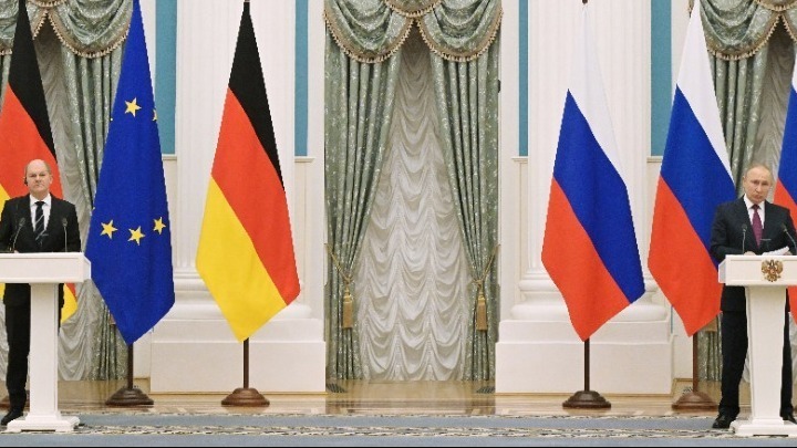 Τηλεφωνική επικοινωνία Σολτς – Πούτιν το απόγευμα για το Ουκρανικό