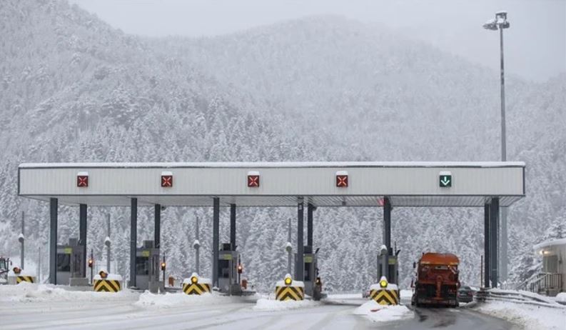 Γρεβενά: Κλειστά σχολεία και απαγόρευση κυκλοφορίας στα φορτηγά στην Εγνατία οδό
