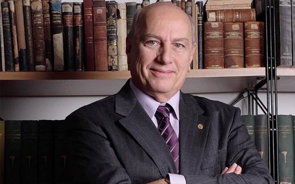 Ο Καθηγητής Χρήστος Ζερεφός στην «Political»: Ακραίος καιρός με χιόνια και καύσωνες