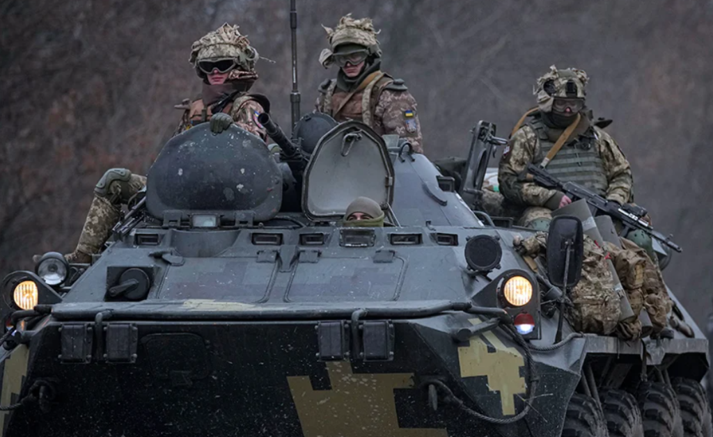 Ουκρανία: Πυρά κοντά στην συνοικία του Κιέβου με τα κυβερνητικά κτίρια