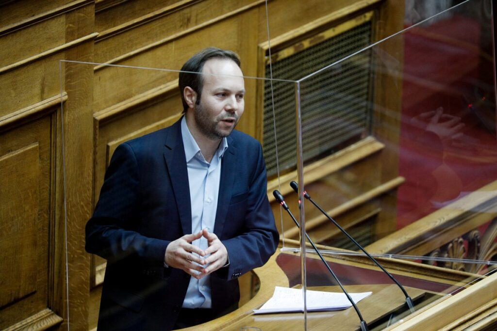 Γιώργος Ψυχογιός στο «Π»: Να σταματήσει ο κατήφορος…