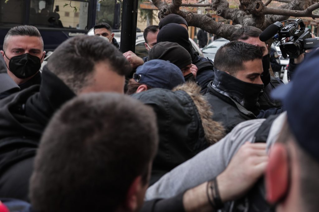 Στην ανακρίτρια υπο δρακόντεια μέτρα η Ρούλα Πισπιρίγκου – Ο δίαλογος της με τον Λύτρα (pic)