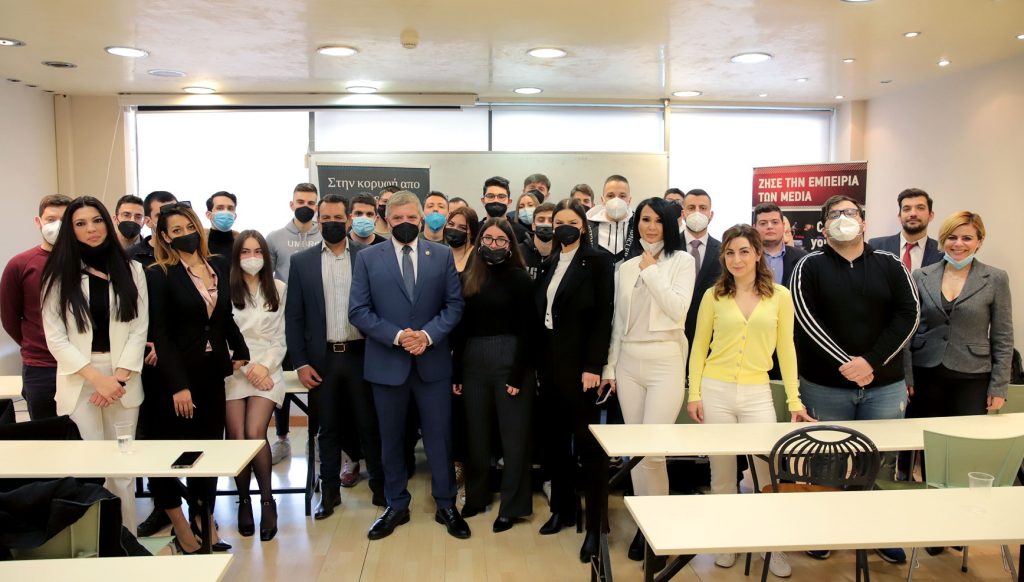 Συζήτηση του Γιώργου Πατούλη με σπουδαστές δημοσιογραφίας