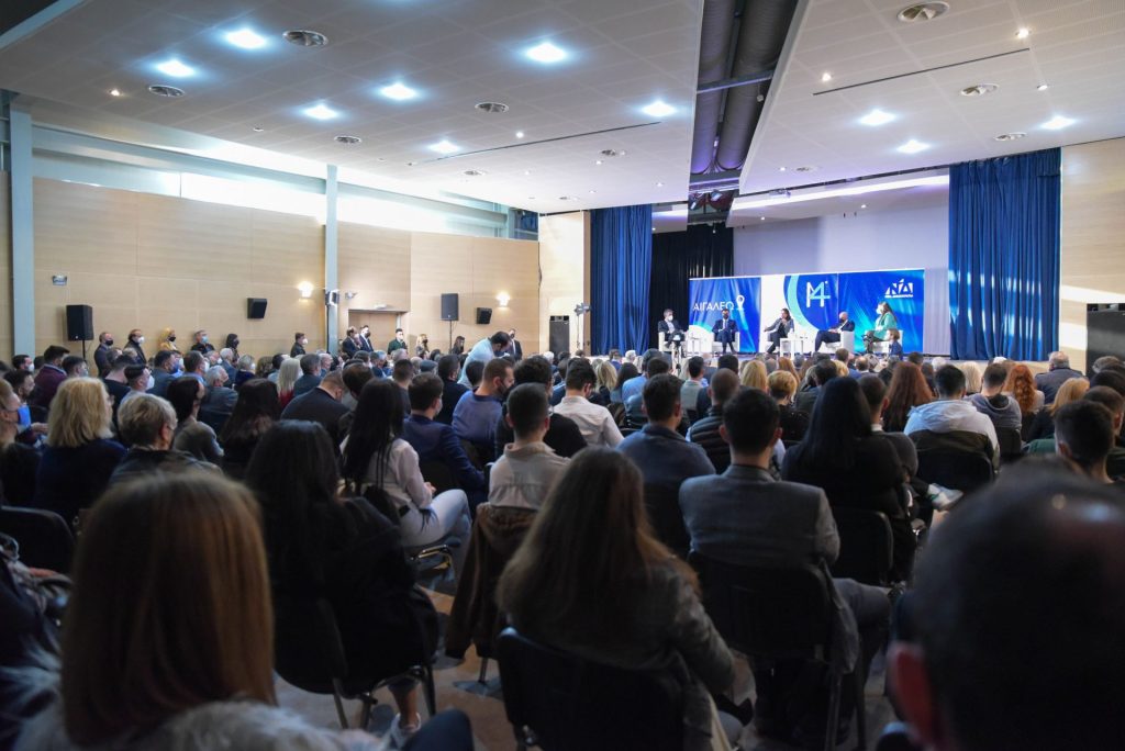 Προσυνεδριακή συζήτηση ΝΔ: Η κυβέρνηση Μητσοτάκη αντιμετωπίζει τις παθογένειες δεκαετιών