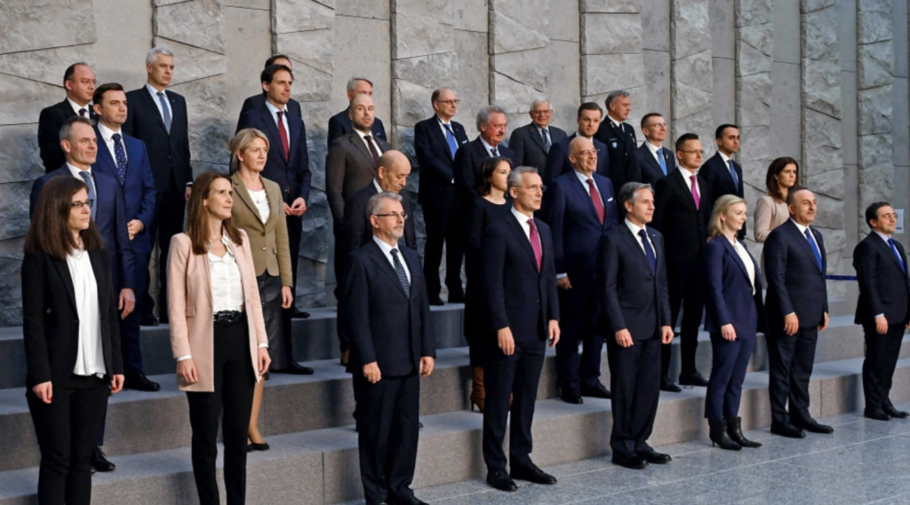 Στόλτενμπεργκ: Δεν θέλουμε πόλεμο με την Ρωσία – Έρχονται χειρότερες μέρες για την Ουκρανία