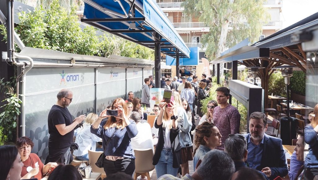 Διασκέδαση στο κόκκινο στο ΣΚΡΑΤΣ event σε κατάστημα ΟΠΑΠ της Γλυφάδας