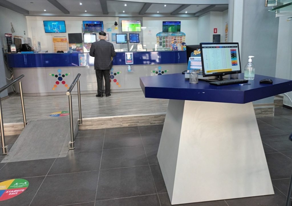 Αντίστροφη μέτρηση για την κλήρωση των 3,2 εκατ. ευρώ στο ΤΖΟΚΕΡ