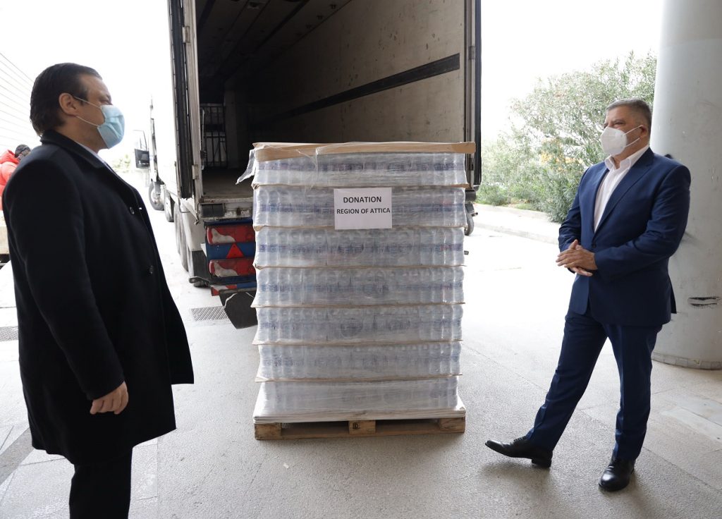 Παράδοση ανθρωπιστικής βοήθειας από Πατούλη για την ομογένεια της Οδησσού