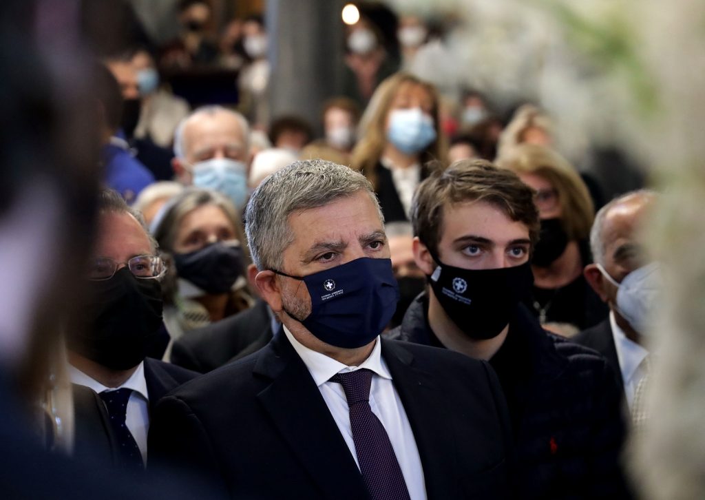 Στην ακολουθία των Μεγάλων Ωρών και του Εσπερινού στο Μαρούσι, ο Πατούλης