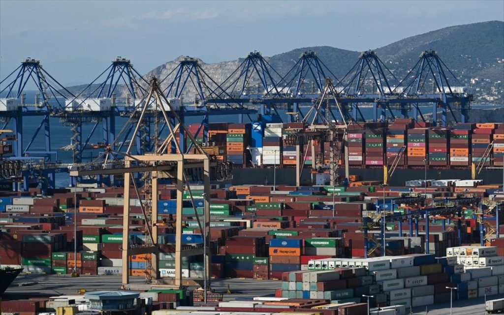 Πρωτοβουλίες ζητά για το λιμάνι του Πειραιά η Διεθνής Ναυτική Ένωση λόγω απεργιών