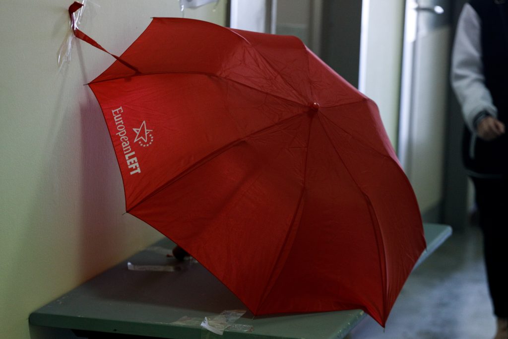 ΣΥΡΙΖΑ: Υπερψηφίστηκε η πρόταση για εκλογή προέδρου από τη βάση – 25% των ψήφων στην “Ομπρέλα”