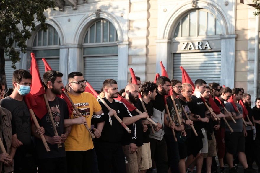 Απροσπέλαστο το κέντρο της Αθήνας λόγω αντιπολεμικού συλλαλητηρίου
